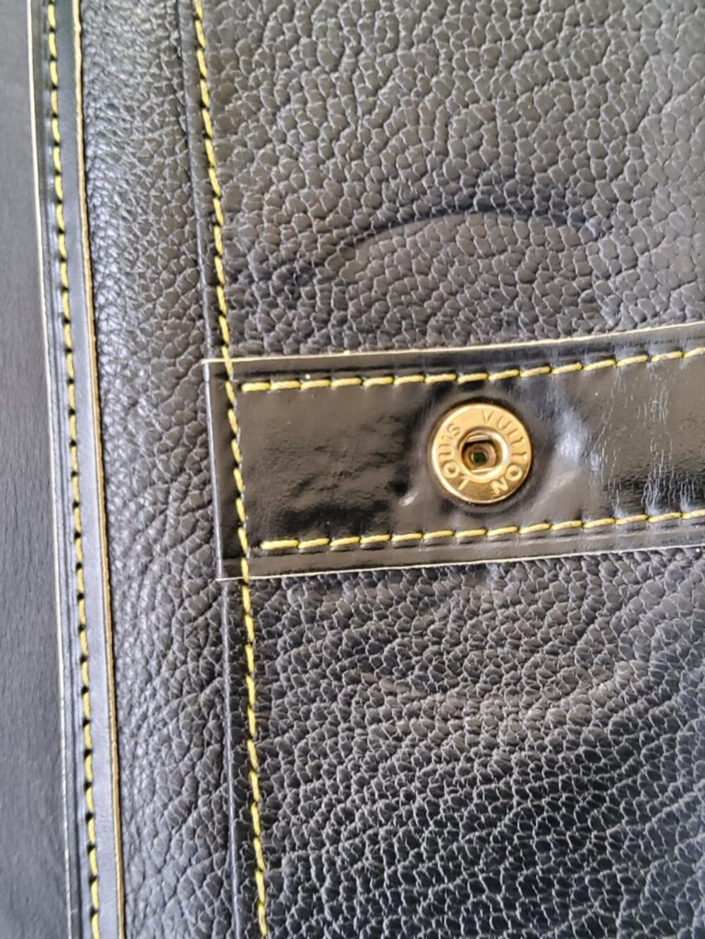 Louis Vuitton Suhali Leather Porteuille Trifold Wallet - Picture 8 of 11
